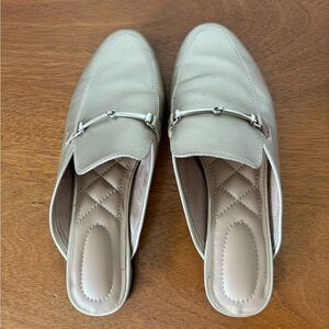 Women's Rachel Zoe Champagne Gold Slip-On Loafer Mules with Almond Toe Size 7